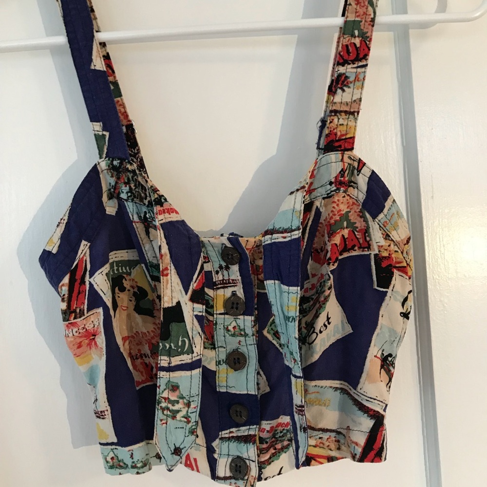 Keds Hawaiian crop top 🌺
